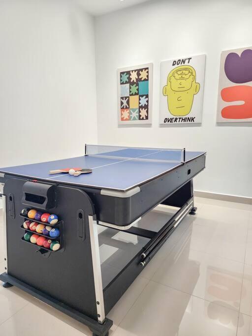 Near Aeon 15 Pax Wifi Game Smart Tv Holiday home Rawang
