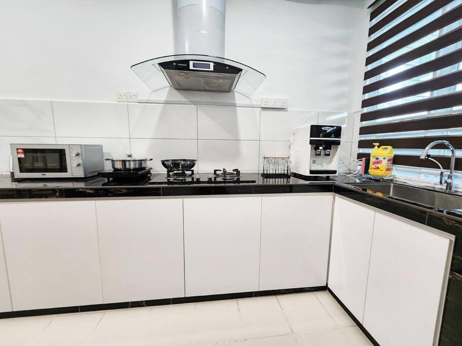 Near Aeon 15 Pax Wifi Game Smart Tv Holiday home