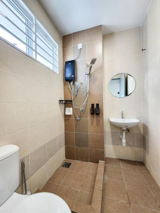 Holiday home Near Aeon 15 Pax Wifi Game Smart Tv