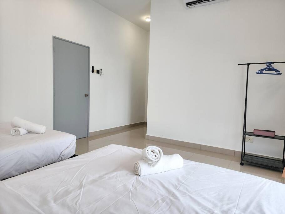 Holiday home Near Aeon 15 Pax Wifi Game Smart Tv Rawang